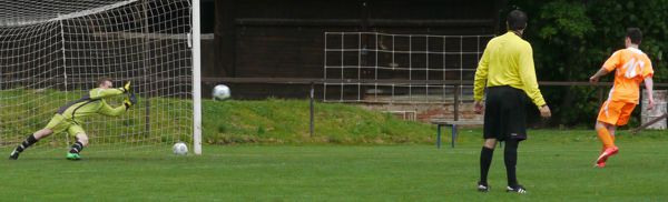 FK Jaroměř MD - Trutnov/Volanov 18.5.2014, foto z videa: Václav Mlejnek