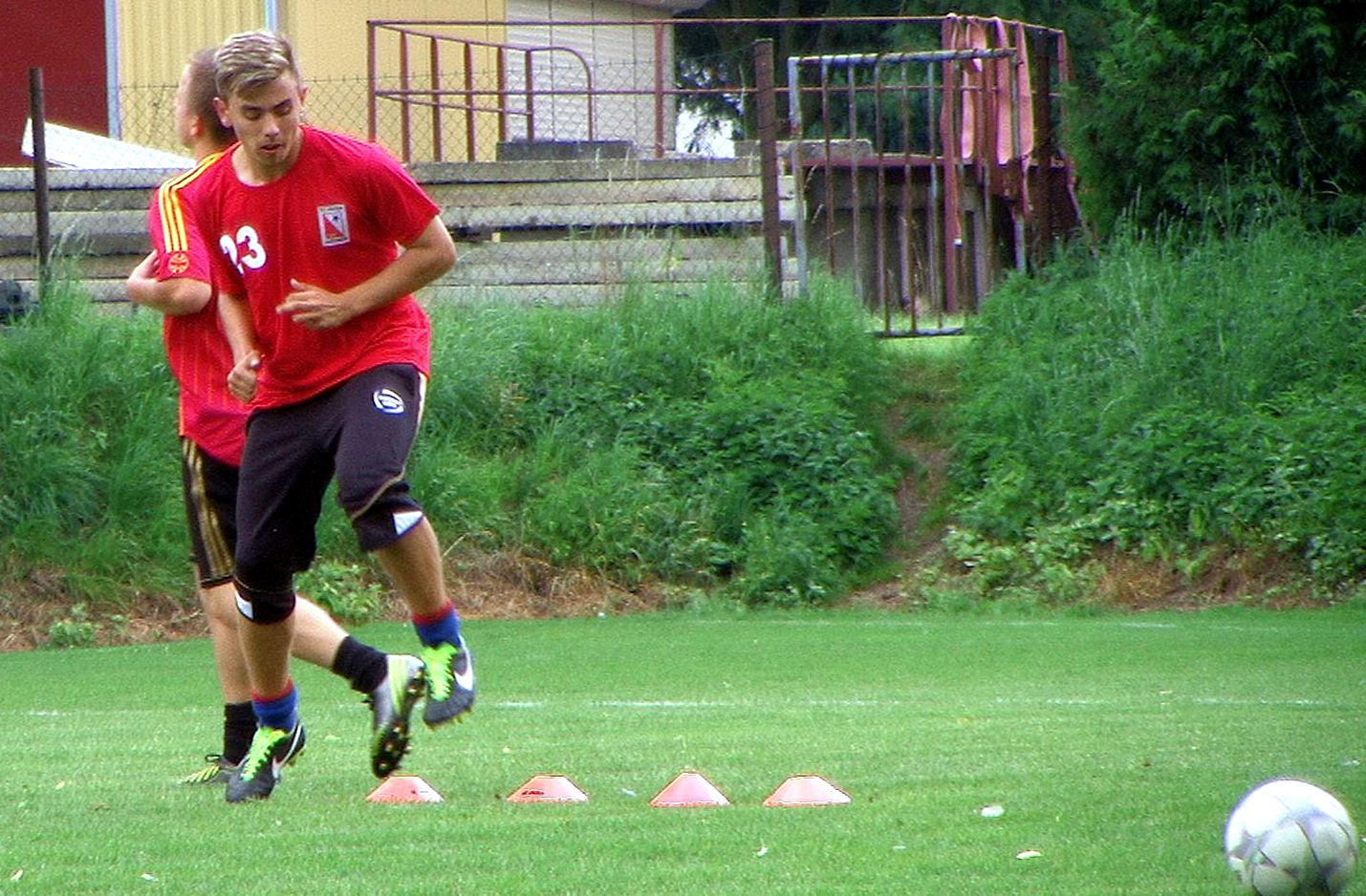První trénink 2013