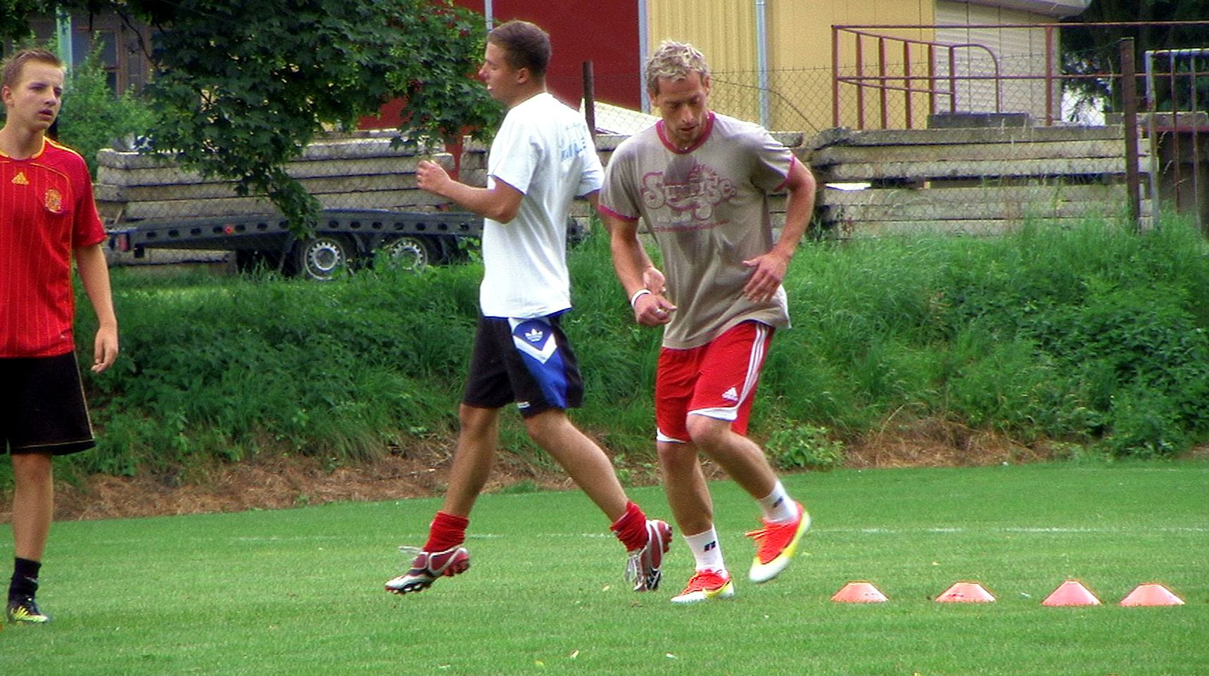 První trénink 2013
